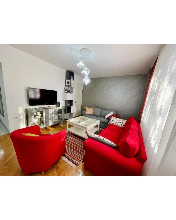 Апартаменты Apartman Jelena Сремска-Митровица Экстерьер фото